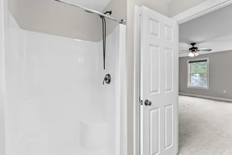 10 Wood Circle Goffstown NH 03045
