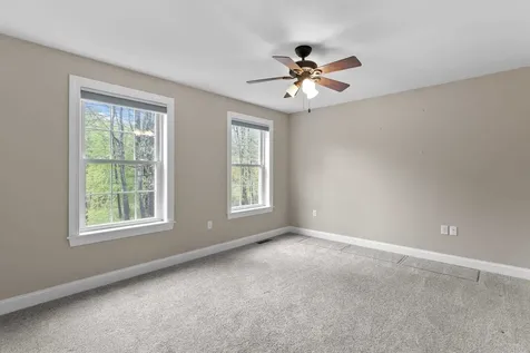 10 Wood Circle Goffstown NH 03045