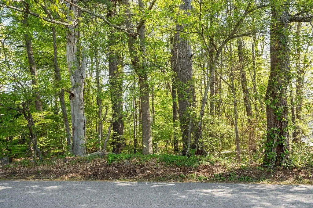 15 Cusack Road Hampton NH 03842