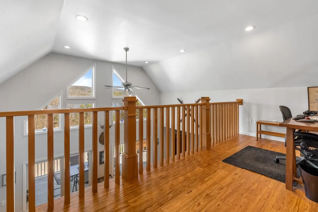 14 Loyd Lane Harrisville NH 03450