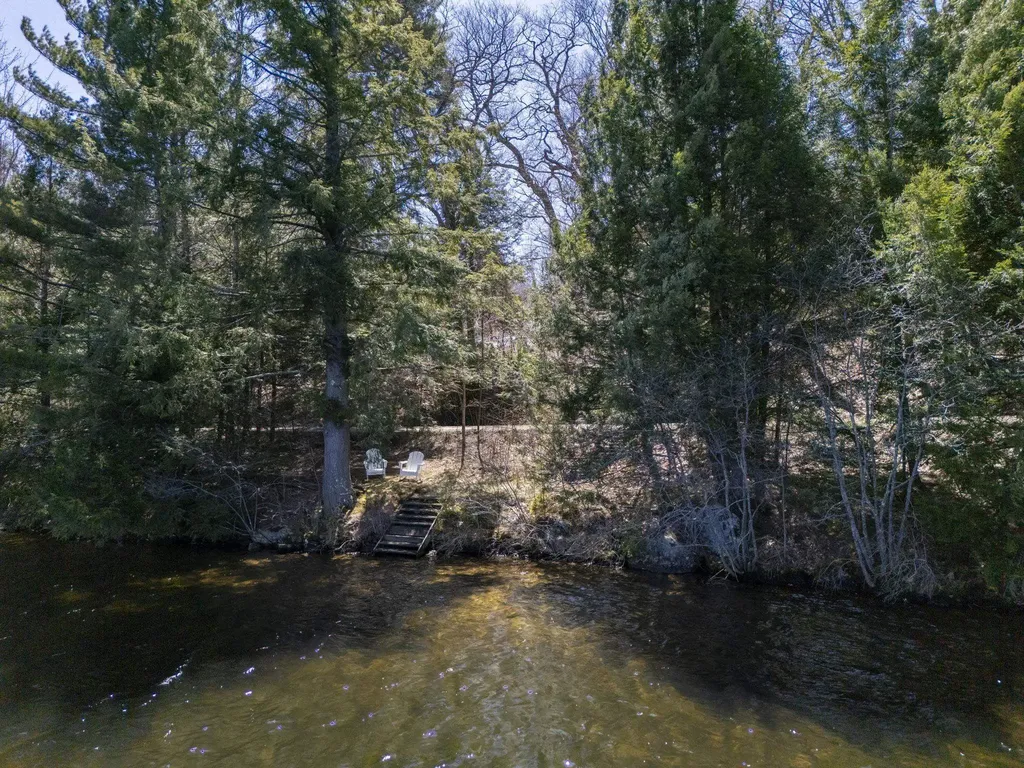 14 Loyd Lane Harrisville NH 03450