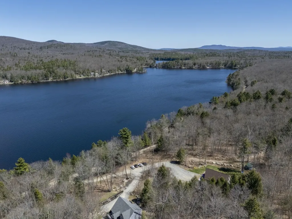 14 Loyd Lane Harrisville NH 03450