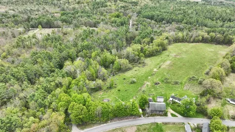 154 Putnam Hill Road Lyndeborough NH 03082