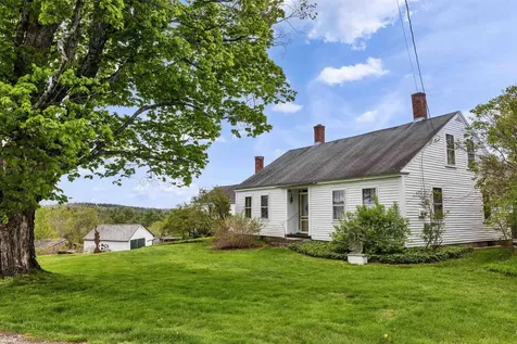 154 Putnam Hill Road Lyndeborough NH 03082