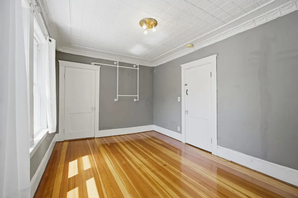 18 Fifield Street Nashua NH 03060