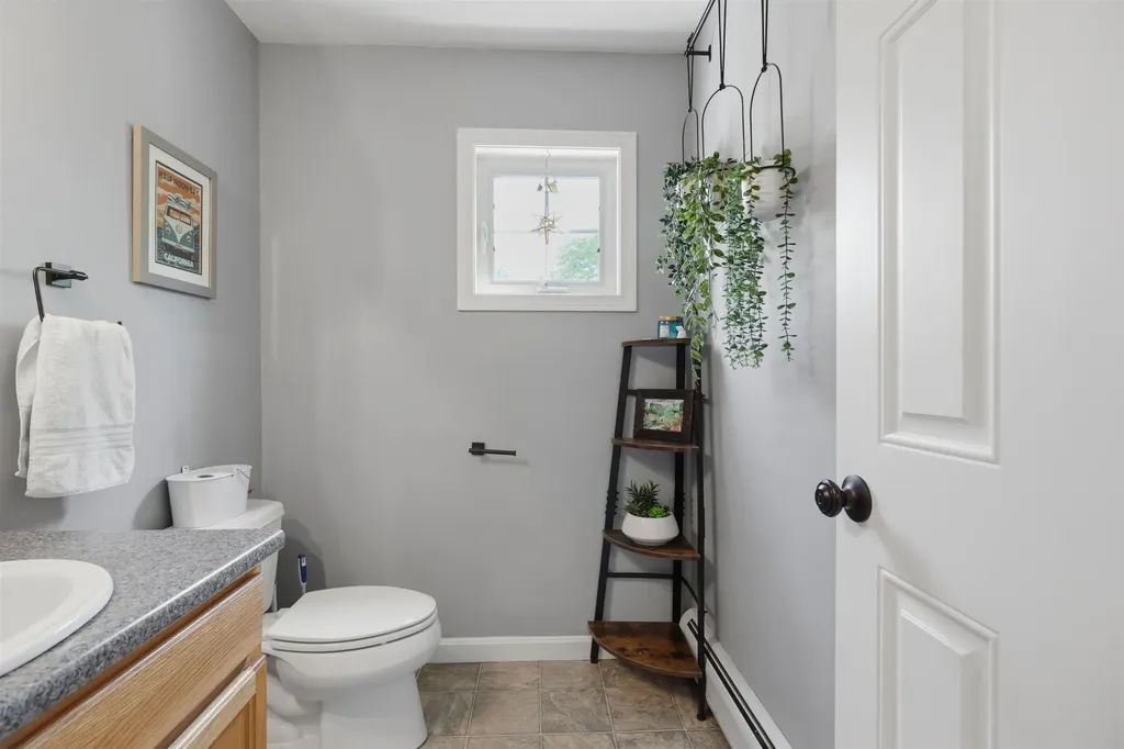 1 Stonewall Way Exeter NH 03833