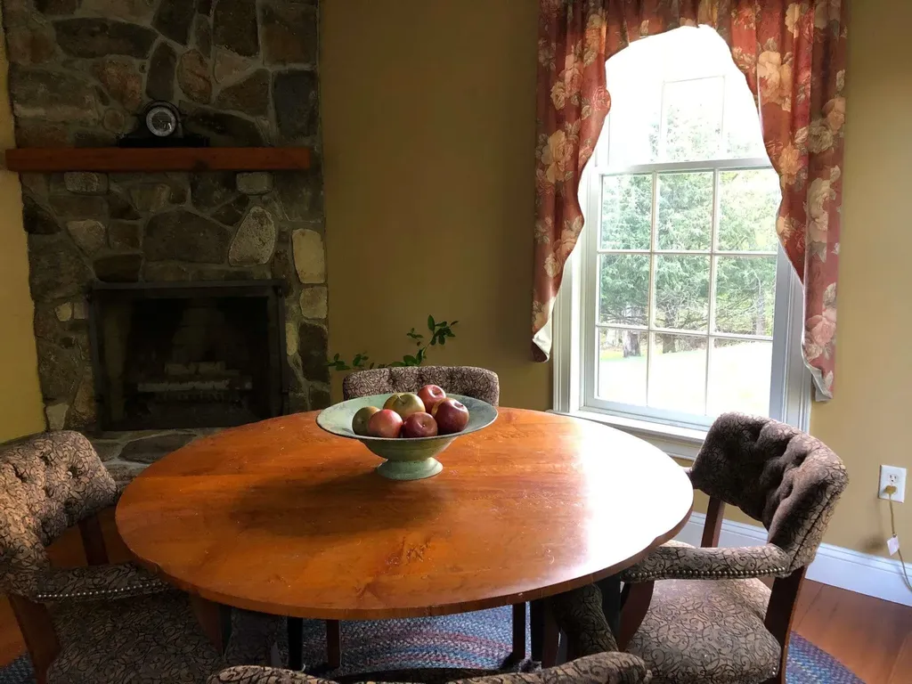 12 Wyndridge Circle Pelham NH 03076