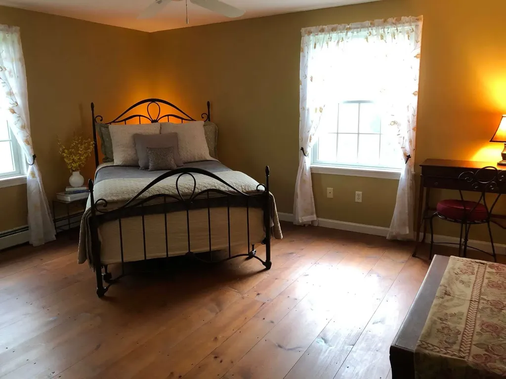 12 Wyndridge Circle Pelham NH 03076