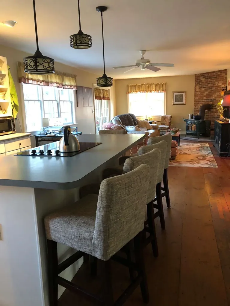 12 Wyndridge Circle Pelham NH 03076