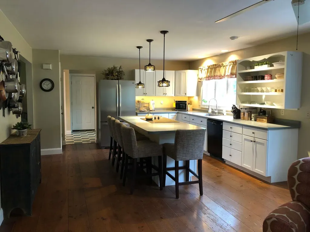 12 Wyndridge Circle Pelham NH 03076