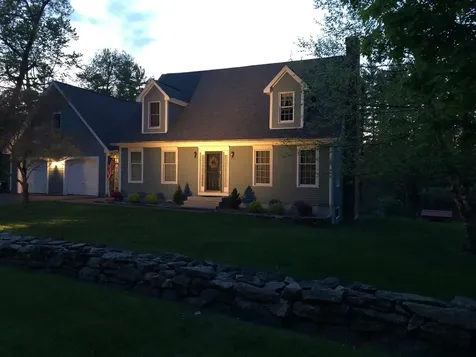 12 Wyndridge Circle Pelham NH 03076
