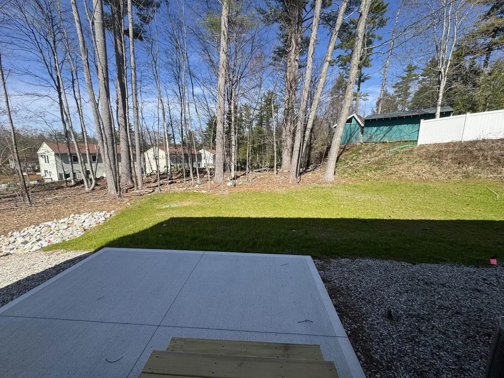 6A Dearborn Circle Goffstown NH 03045