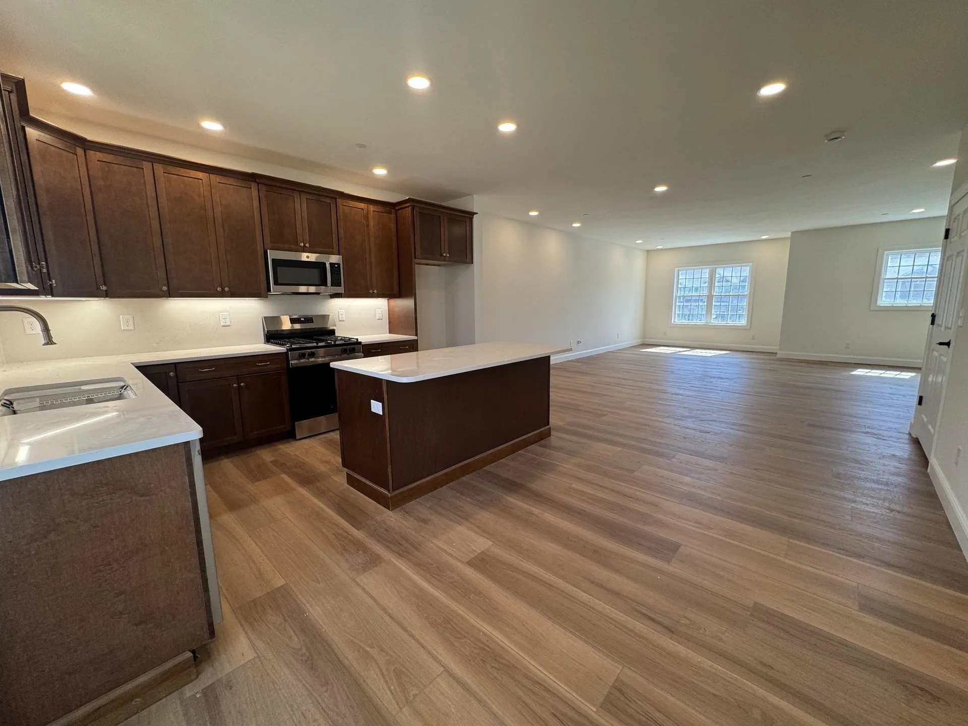 6A Dearborn Circle Goffstown NH 03045