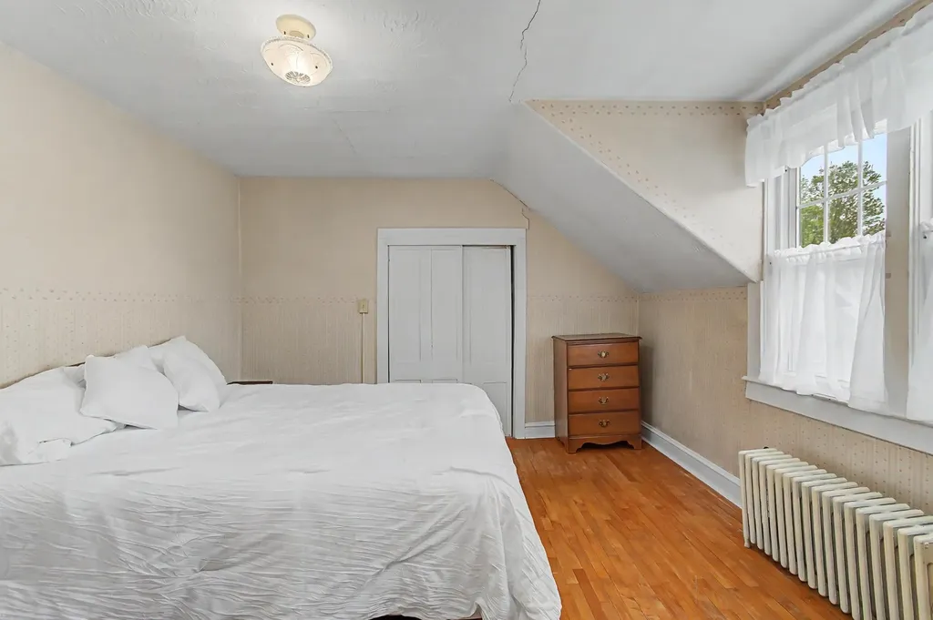 18 Diamond Street St. Albans City VT 05478