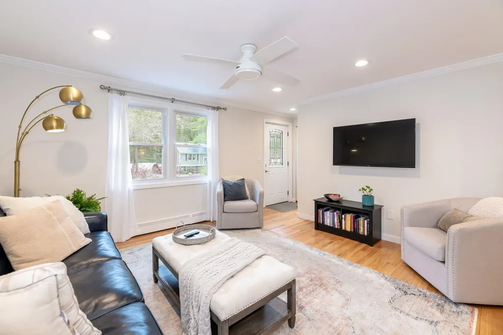 12 Wedgewood Drive Concord NH 03301