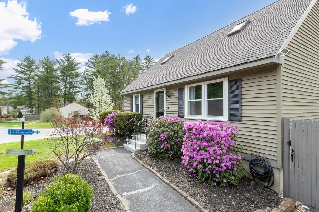 12 Wedgewood Drive Concord NH 03301
