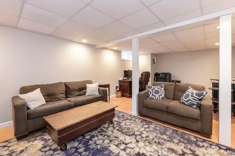 12 Wedgewood Drive Concord NH 03301