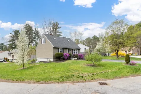 12 Wedgewood Drive Concord NH 03301