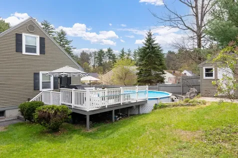 12 Wedgewood Drive Concord NH 03301