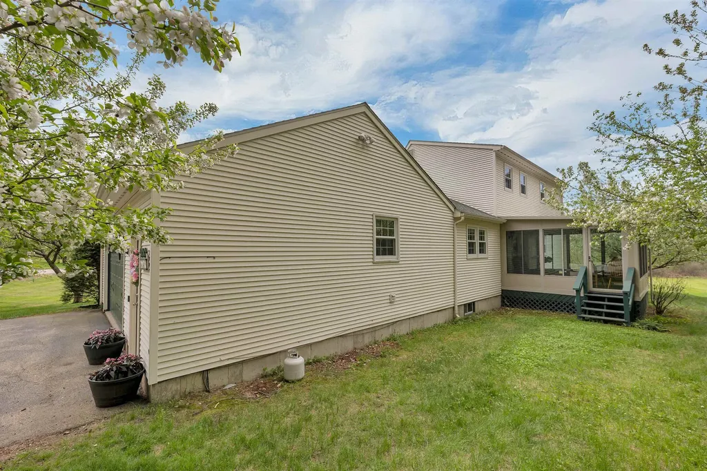 145 Turnpike Road Northfield NH 03276