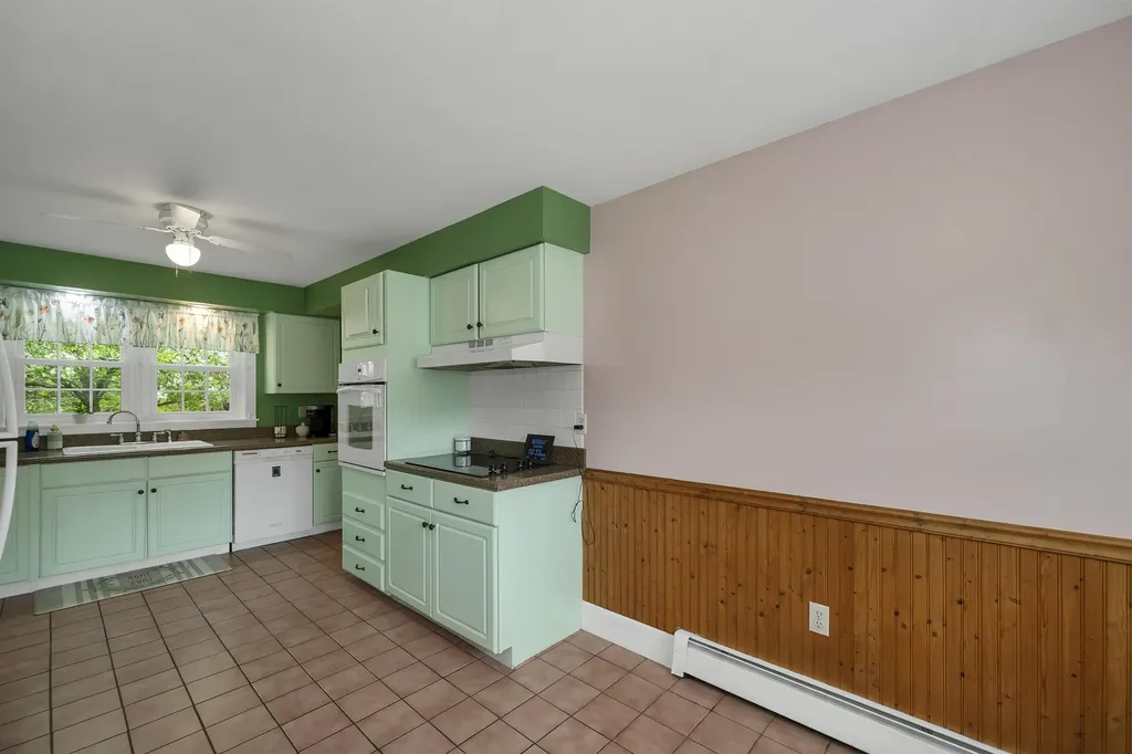 145 Turnpike Road Northfield NH 03276