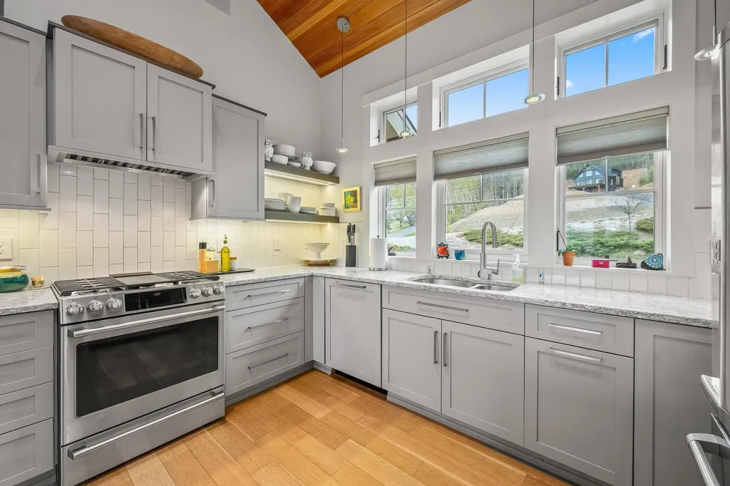 116 North Hampshire Ridge Road Jackson NH 03846