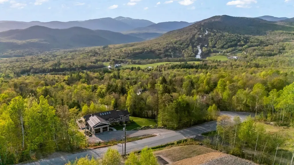 116 North Hampshire Ridge Road Jackson NH 03846