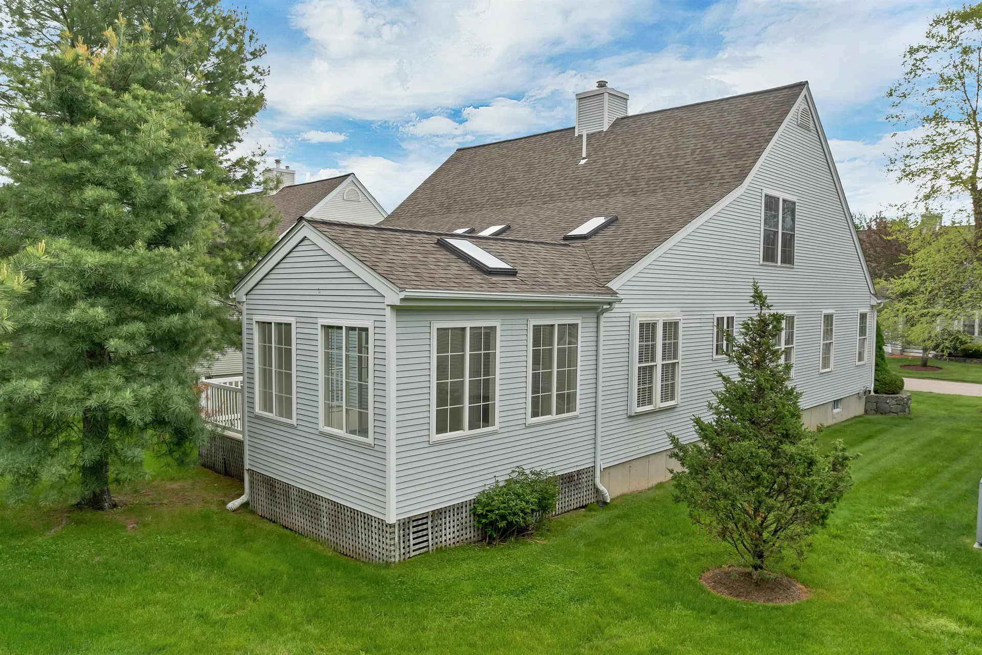 20 Hampton Meadows Hampton NH 03842