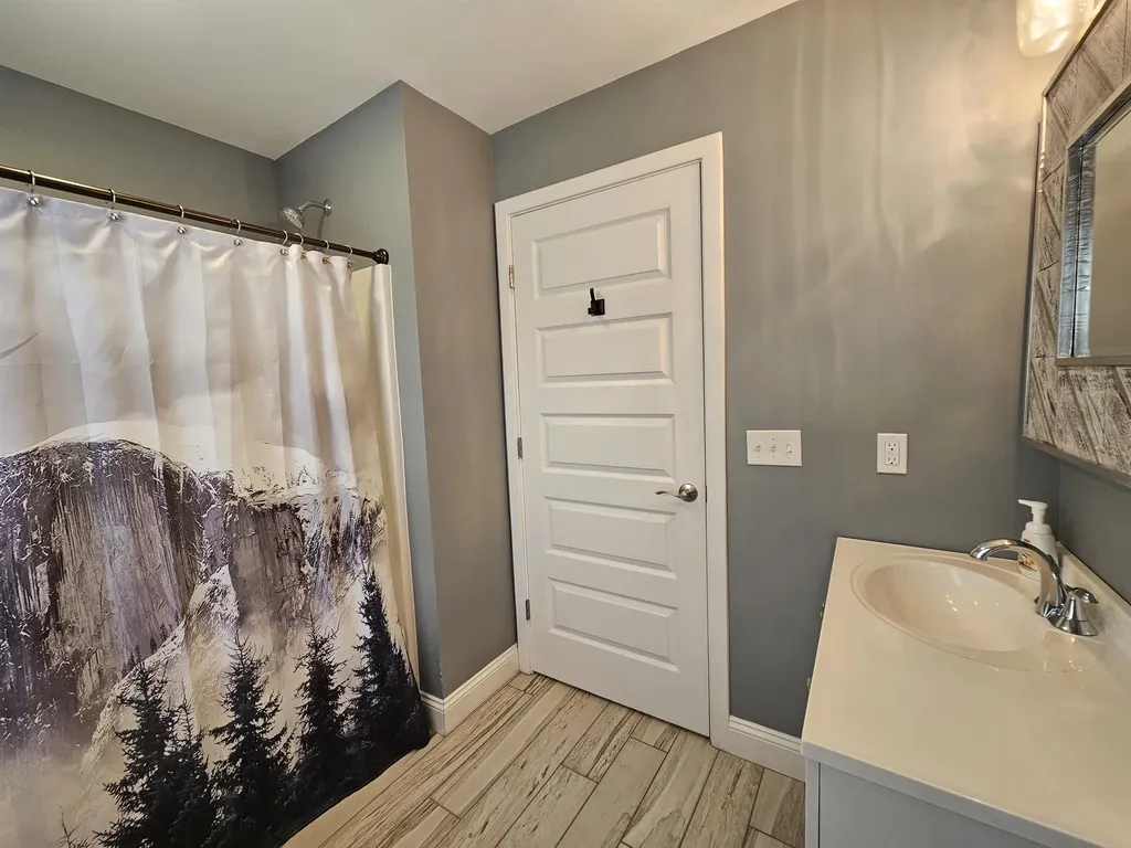 8 Mount Carter Drive Gorham NH 03581