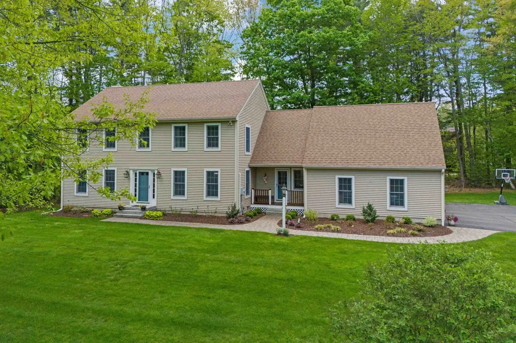 38 Nantucket Place Greenland NH 03840