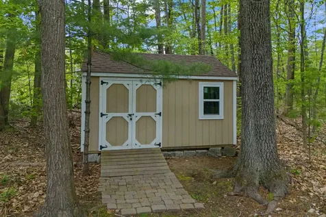 38 Nantucket Place Greenland NH 03840