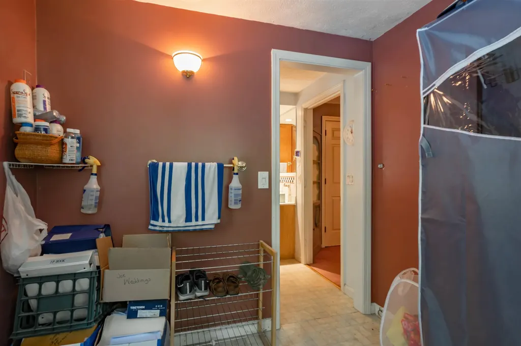 63 Pine Hill Road Weare NH 03281