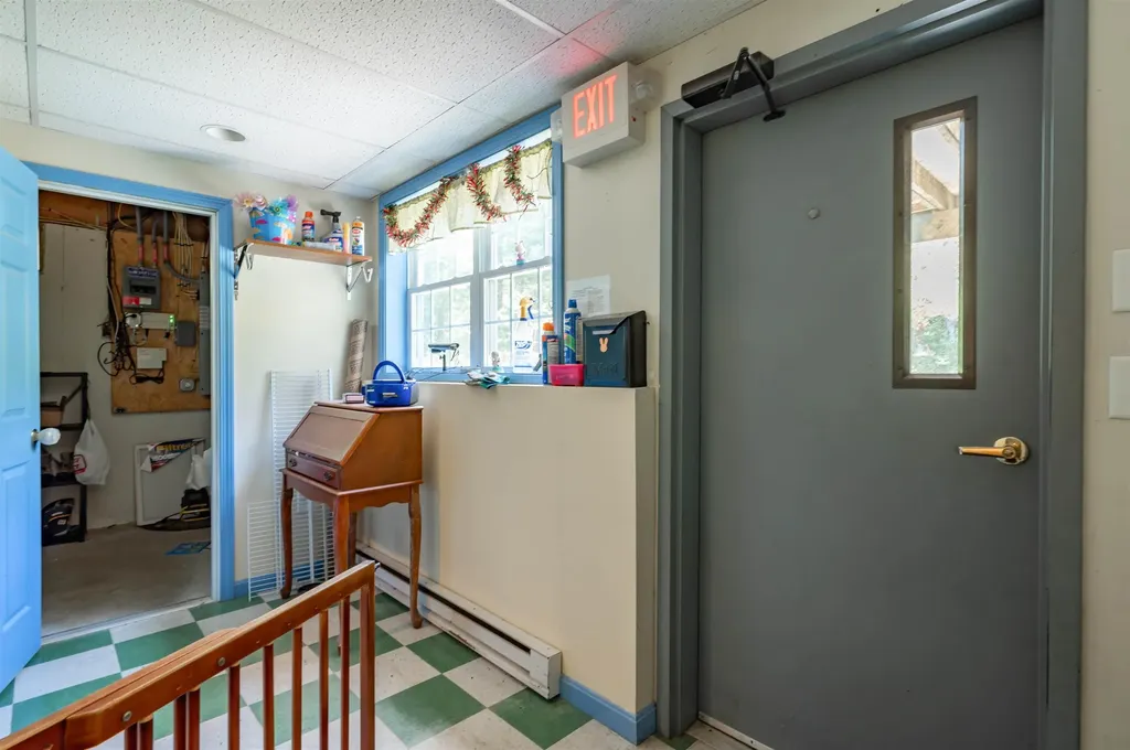 63 Pine Hill Road Weare NH 03281