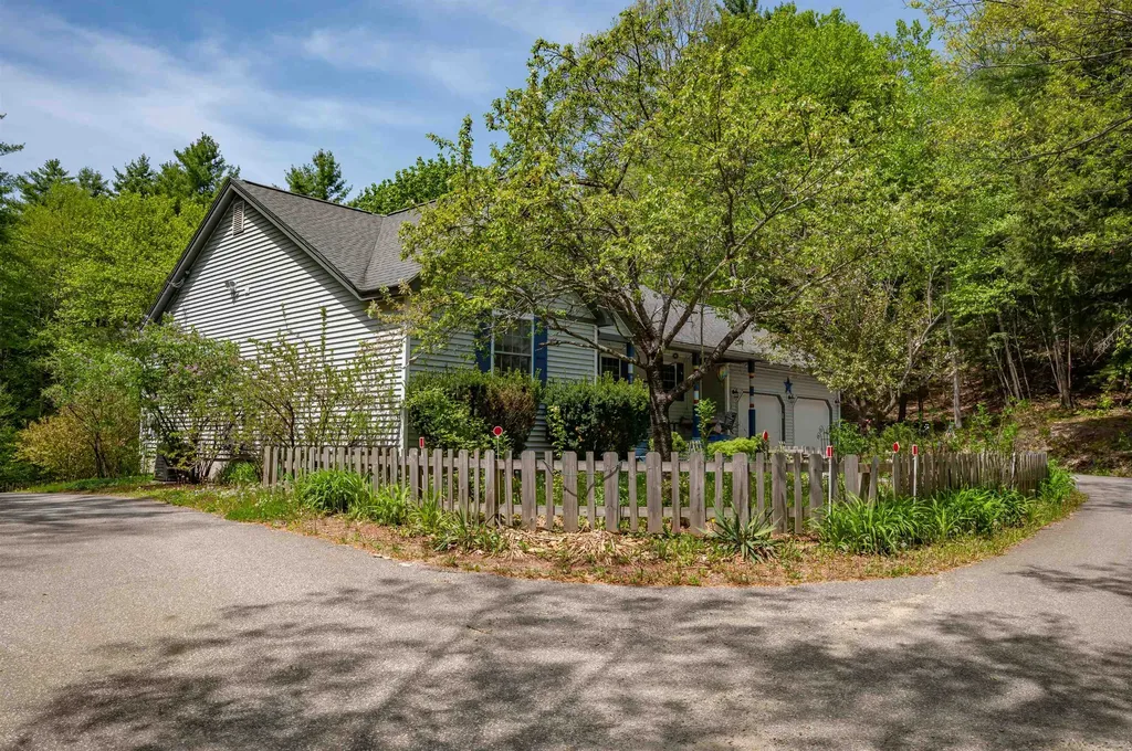 63 Pine Hill Road Weare NH 03281
