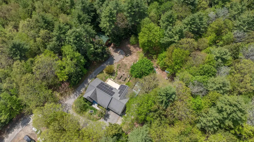 63 Pine Hill Road Weare NH 03281