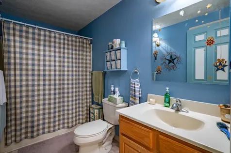 63 Pine Hill Road Weare NH 03281