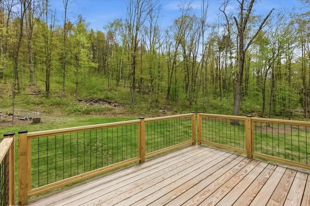 155 Brookman Road Pownal VT 05261