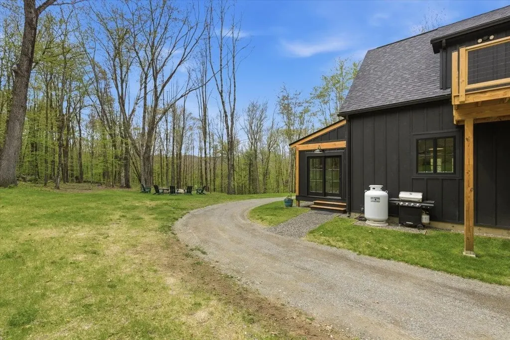 155 Brookman Road Pownal VT 05261