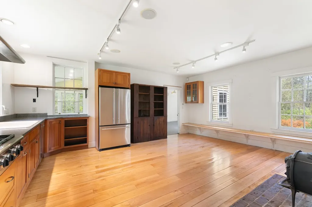 350 Sunset Lake Road Newfane VT 05362