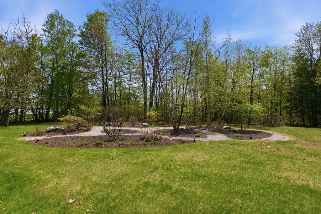 2671 Parade Road Laconia NH 03246