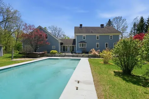 2671 Parade Road Laconia NH 03246