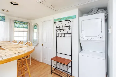21 Fuller Acres Hampton NH 03842