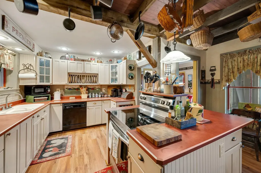 3471 Waterbury Stowe Road Waterbury VT 05677