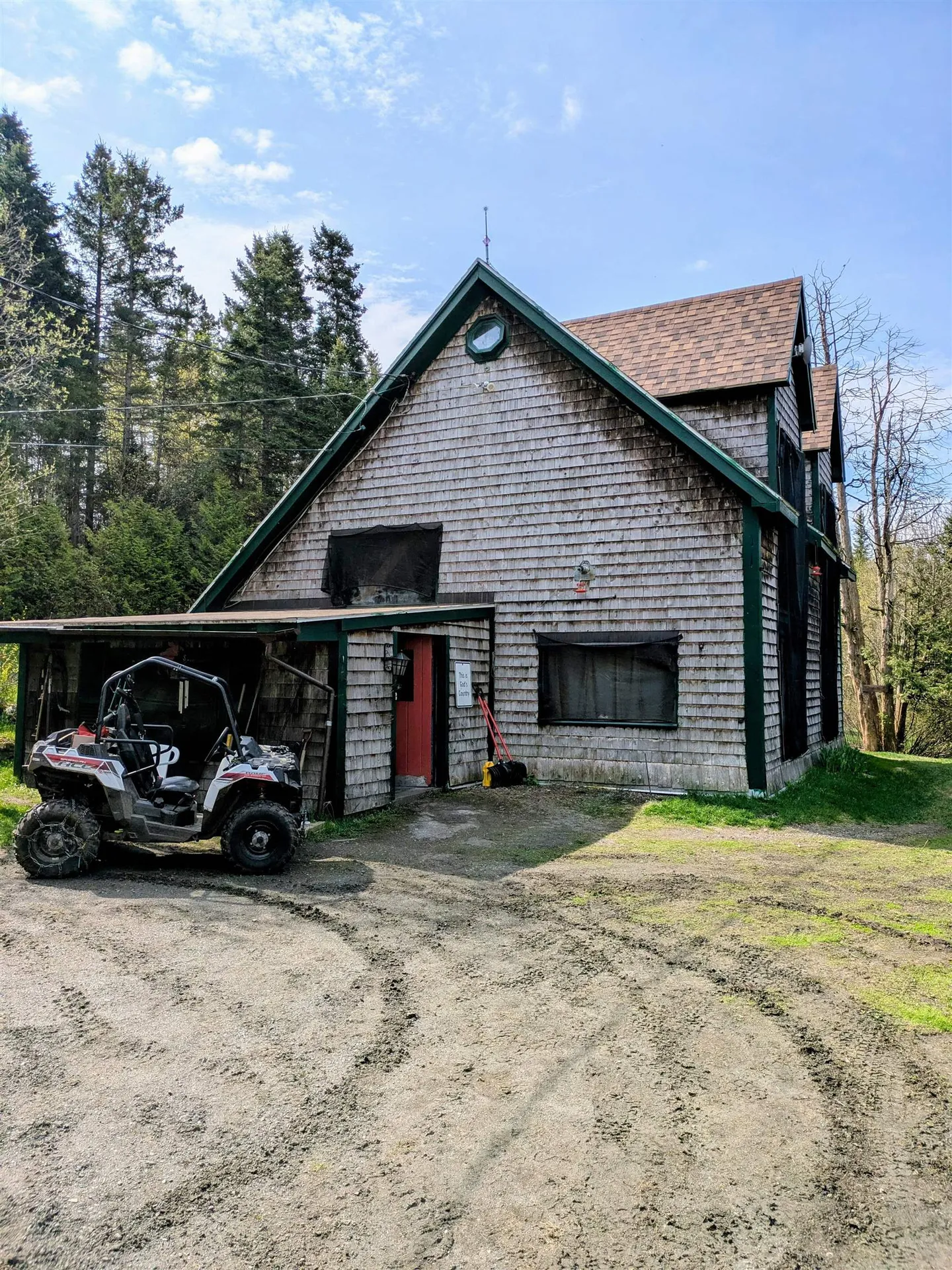17 Plateau Road Stewartstown NH 03597