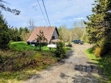 17 Plateau Road Stewartstown NH 03597
