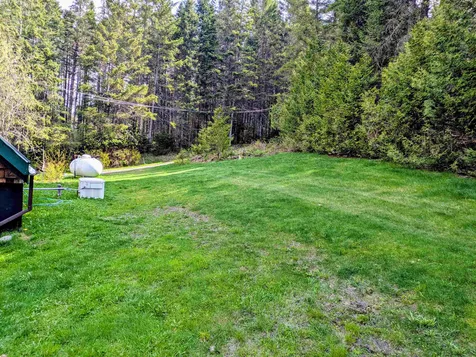 17 Plateau Road Stewartstown NH 03597