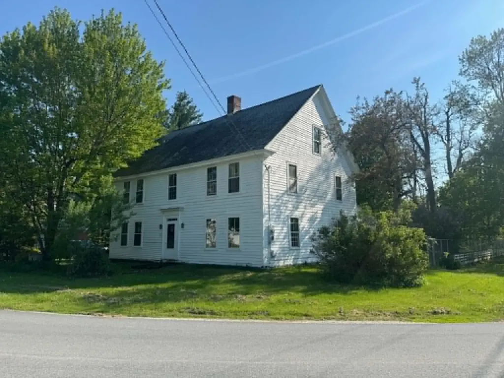 16 Bird Street Poultney VT 05764