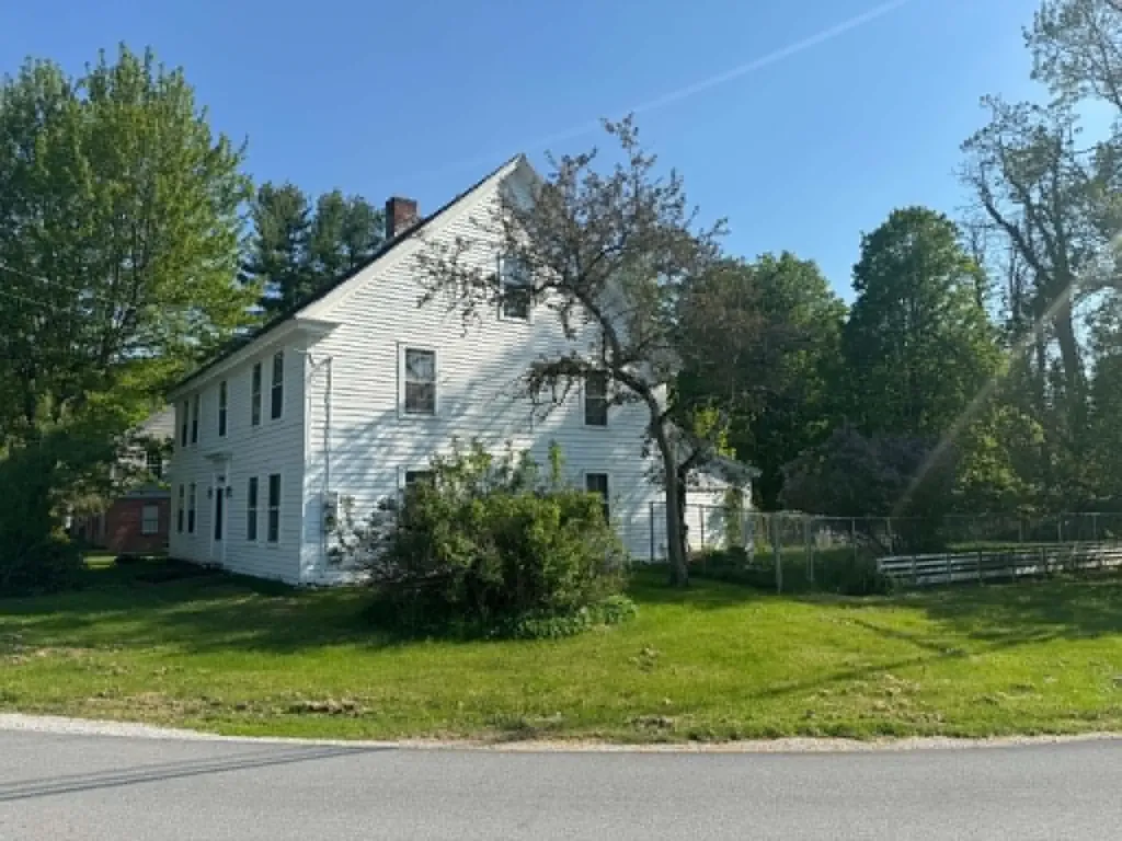 16 Bird Street Poultney VT 05764