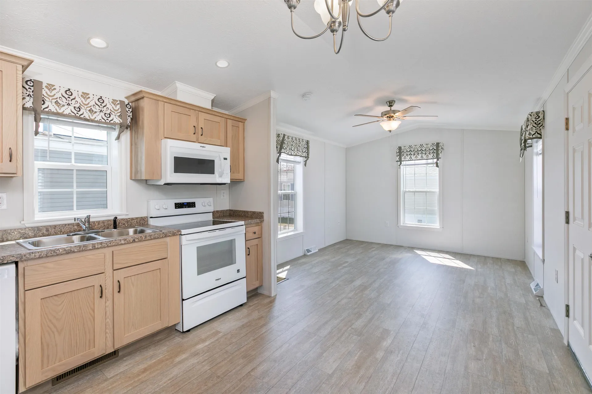 72 Brookwood Drive Salem NH 03079