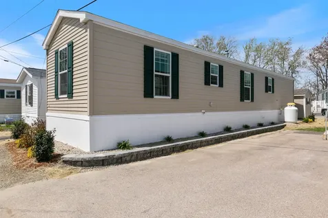 72 Brookwood Drive Salem NH 03079